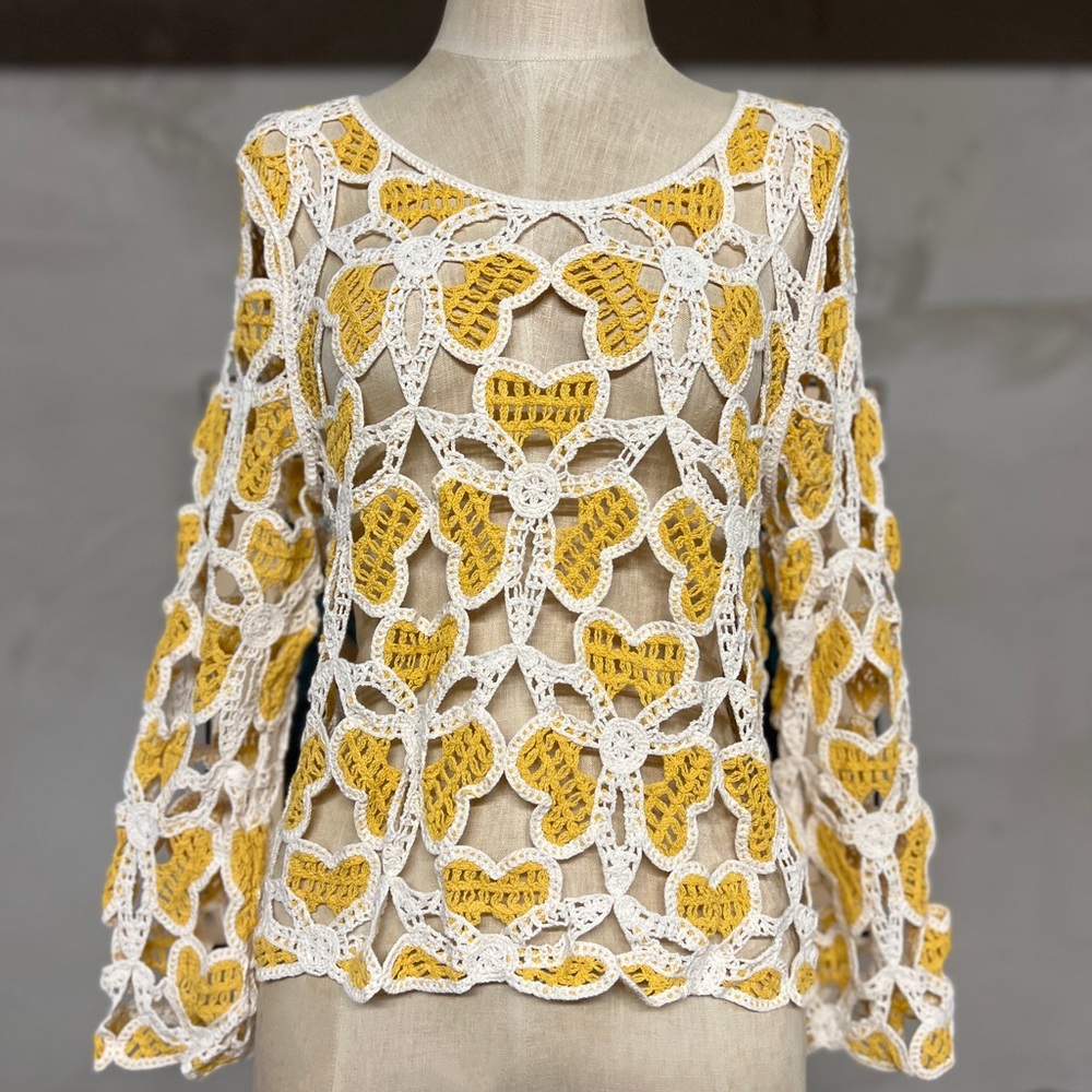 Crocheted long sleeve top